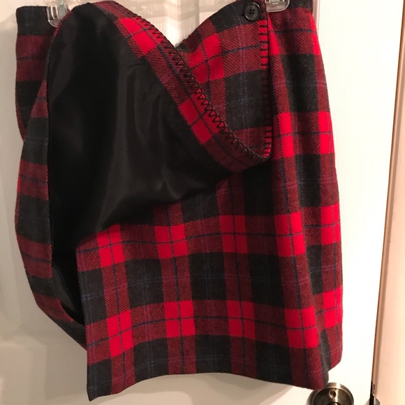 The Talbots Woman Skirt Red Plaid Lined Adjustable waist size - Picture 2 of 9